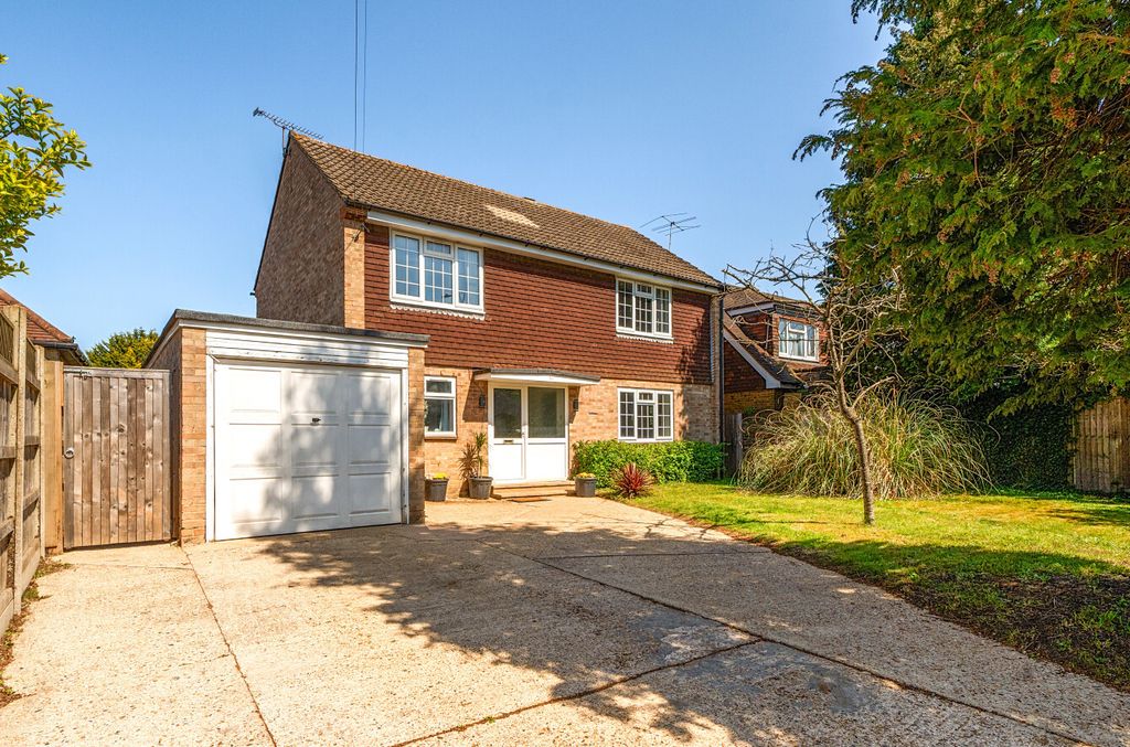 Property photo 1 of 17 1448286-7-69Ea8E7...