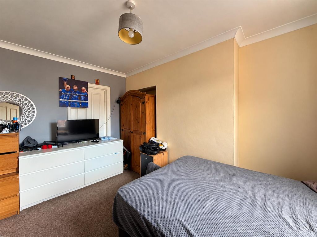 Property photo 3 of 9 5.Png