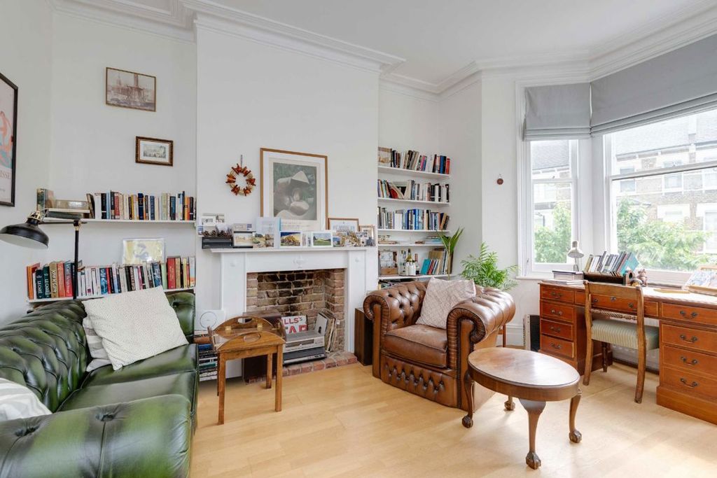 Property photo 1 of 7