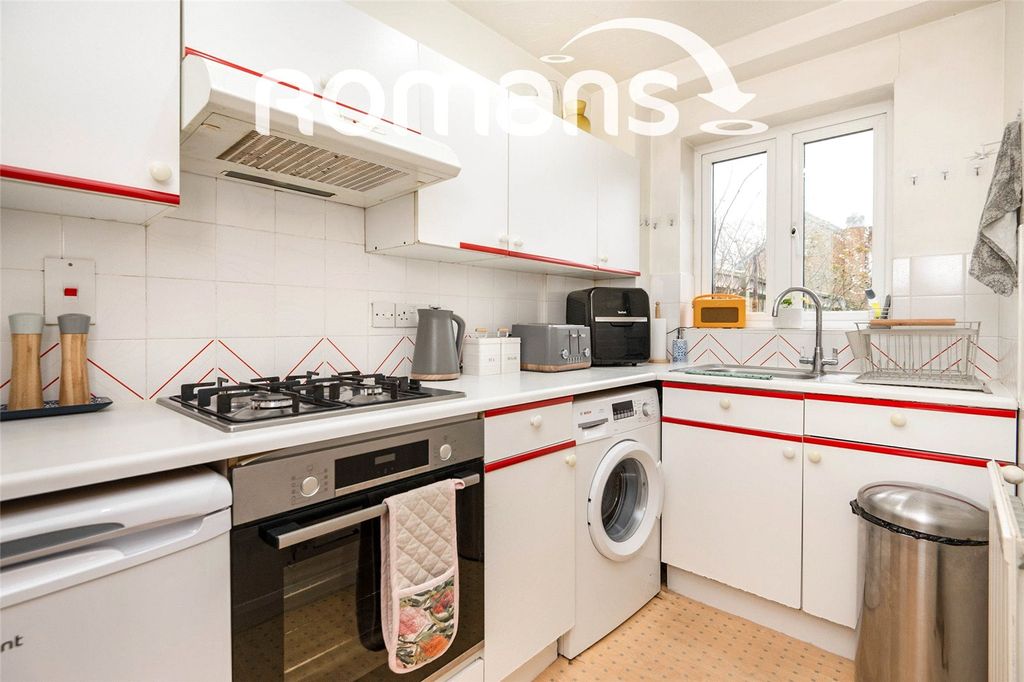 Property photo 2 of 15 Picture No. 02