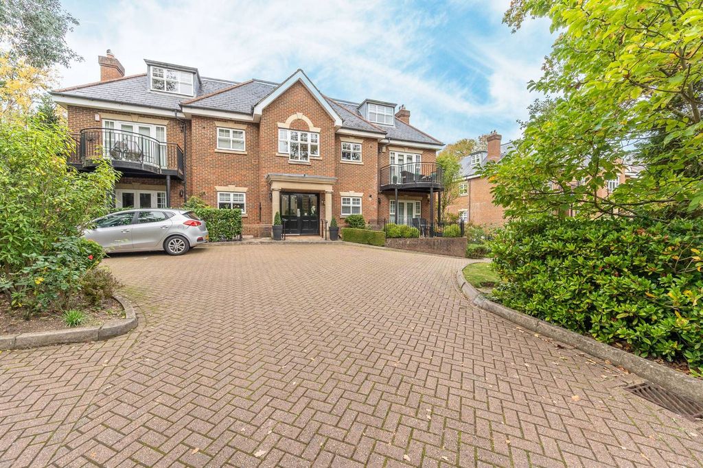 Property photo 1 of 22