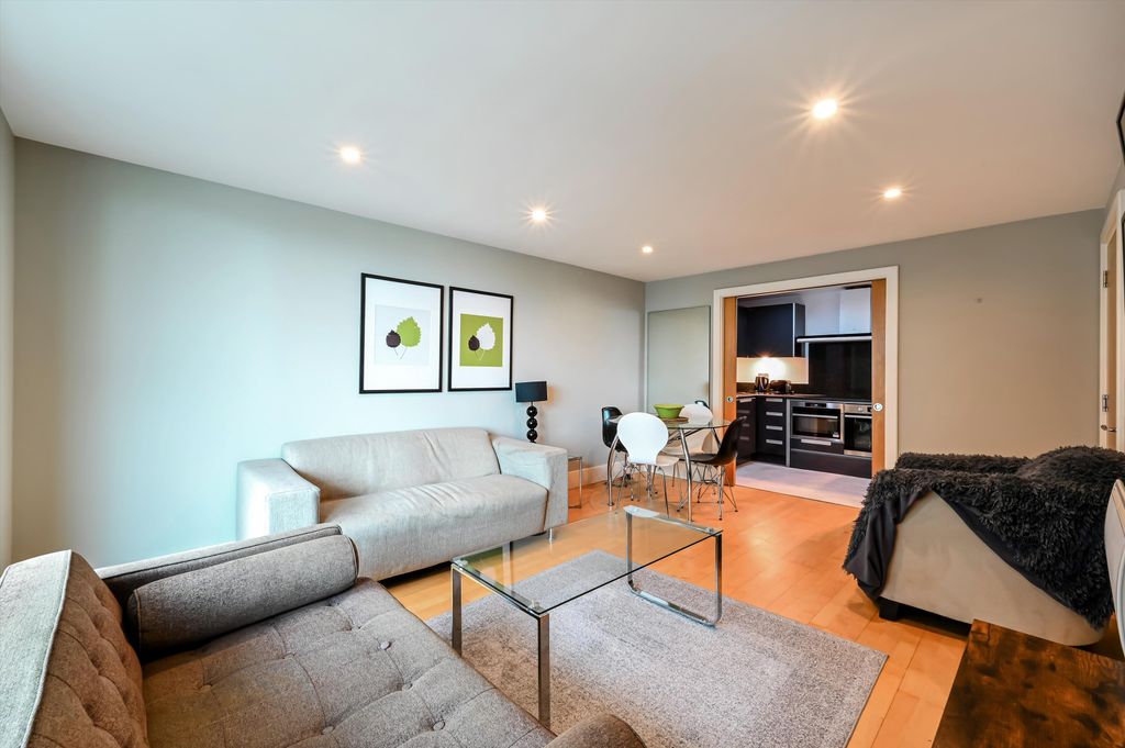 Property photo 2 of 12 Image