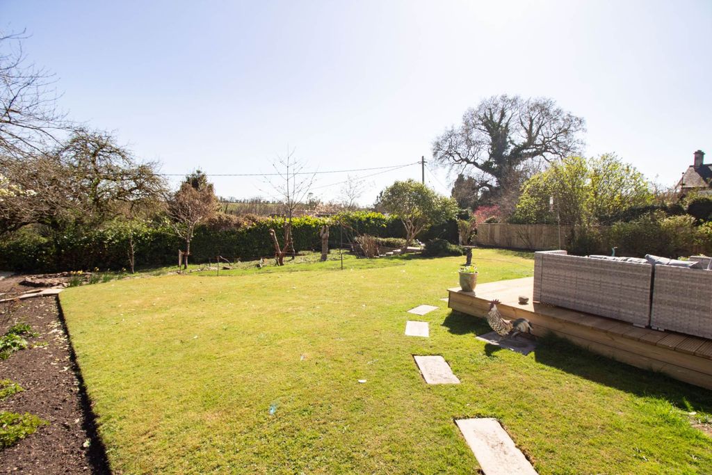 Property photo 3 of 21