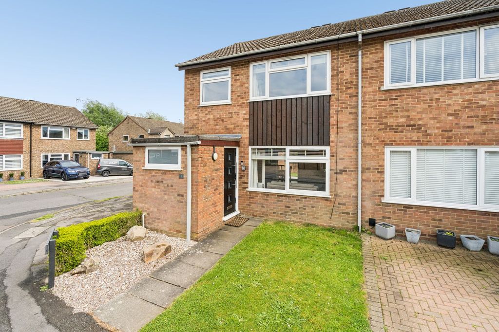 Property photo 1 of 26