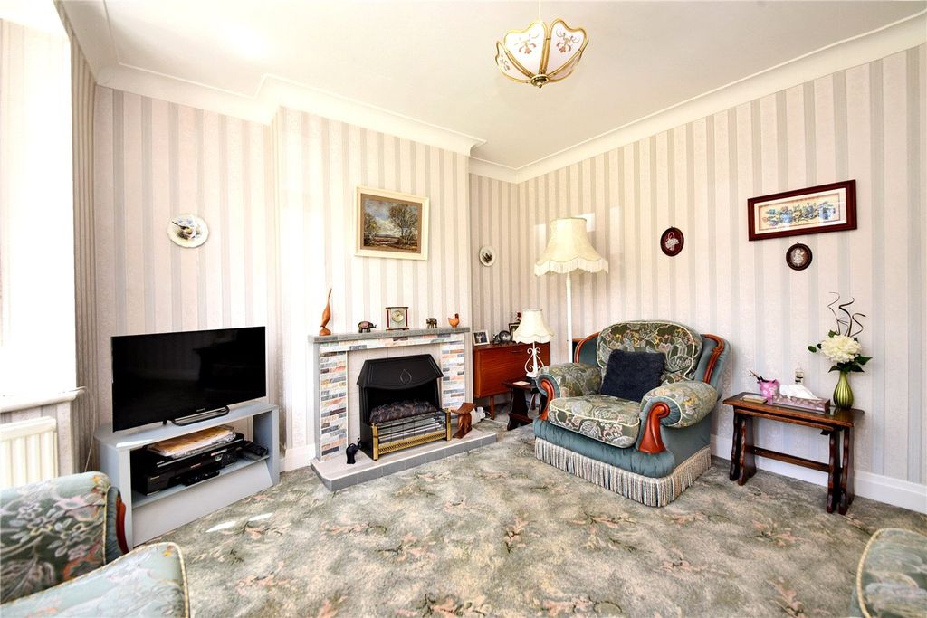 Property photo 3 of 16 Picture No. 04