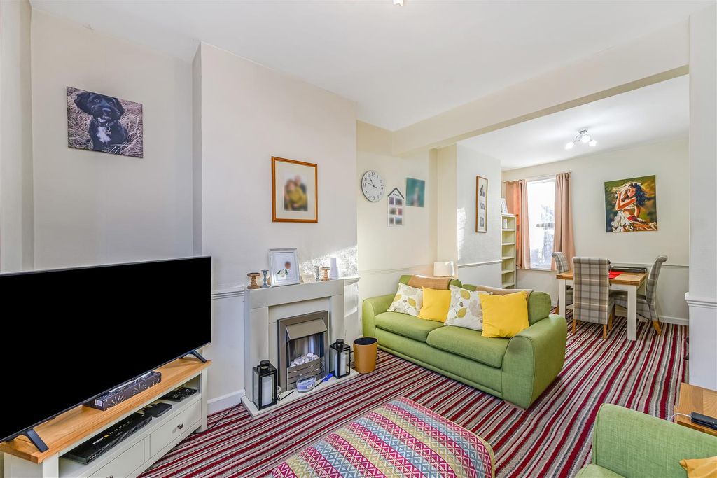 Property photo 2 of 21 2