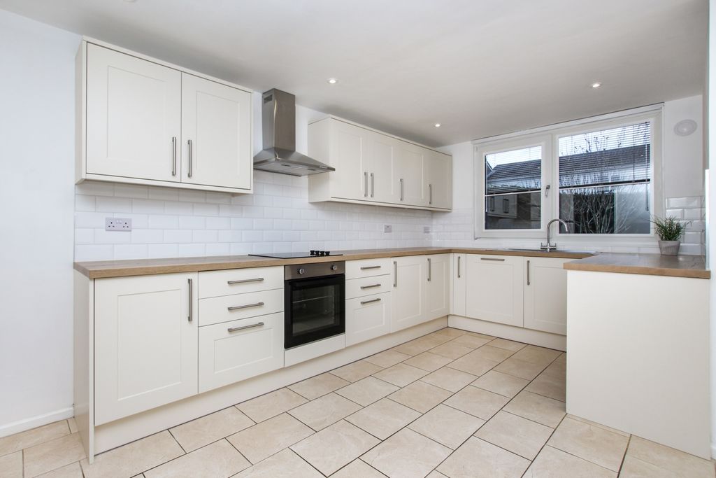 Property photo 2 of 9 Img_4287