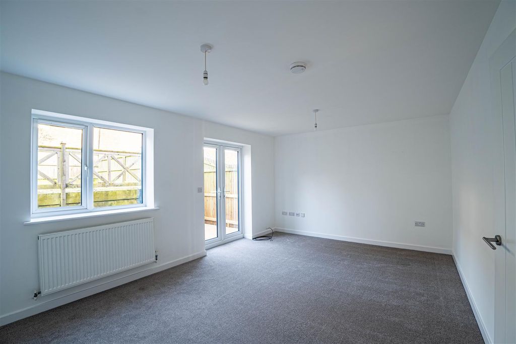 Property photo 3 of 21 Dsc05766-Hdr.Jpg