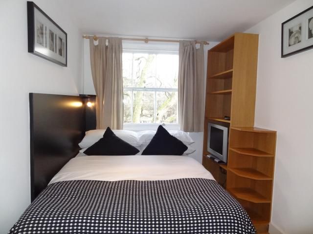 Property photo 1 of 4 Studio To Rent