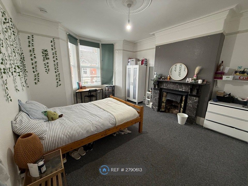 Property photo 1 of 22 Bedroom 1 First Floor