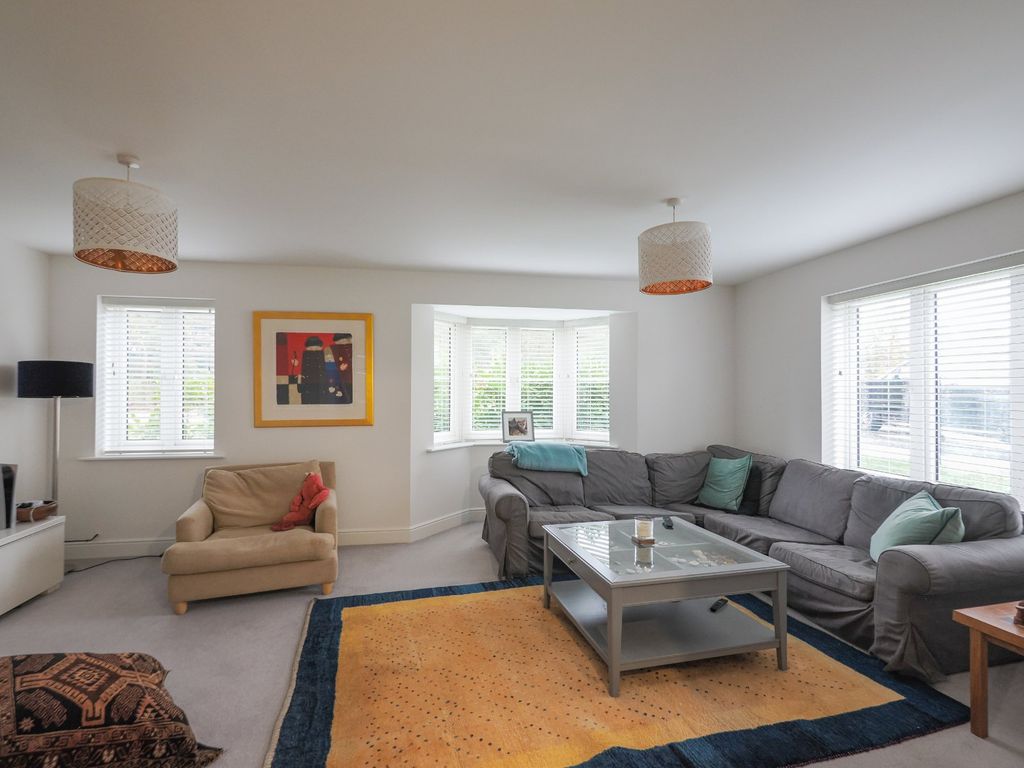 Property photo 2 of 18 Picture No. 23