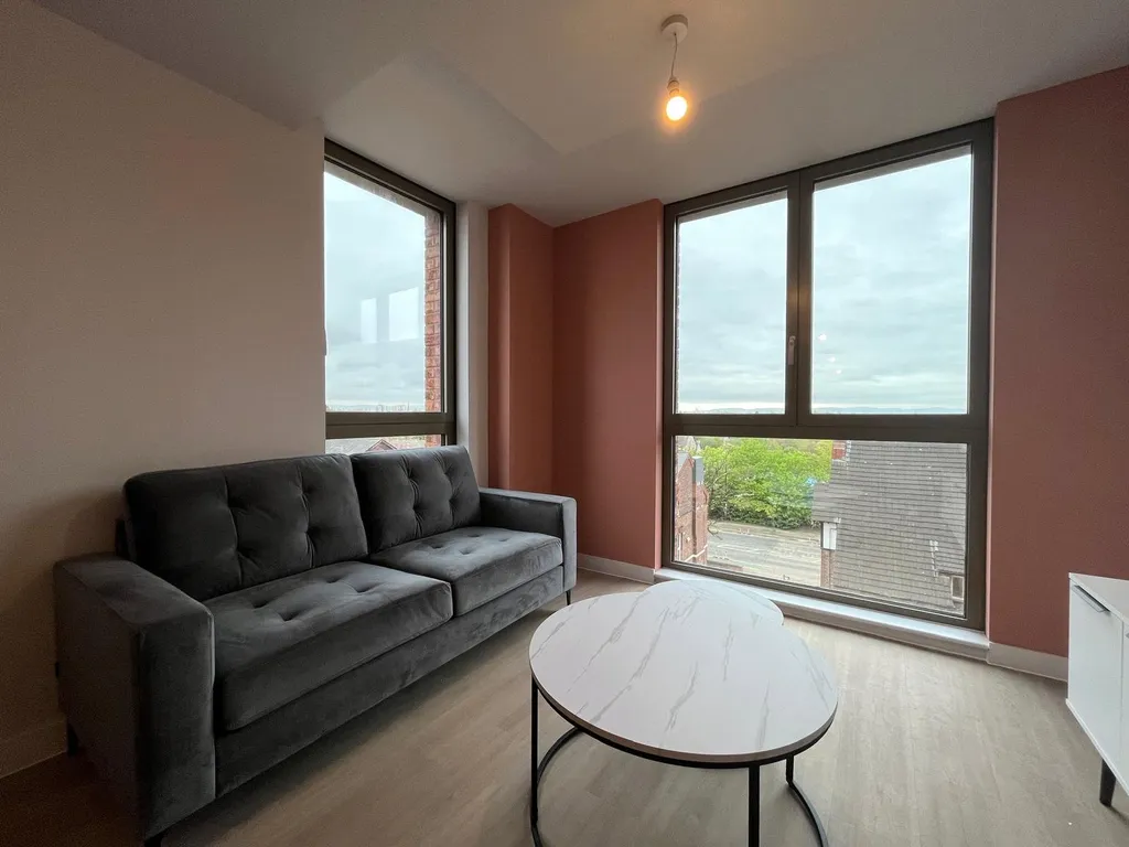Apartment in Trafford, Old Trafford, Greater Manchester - View 3