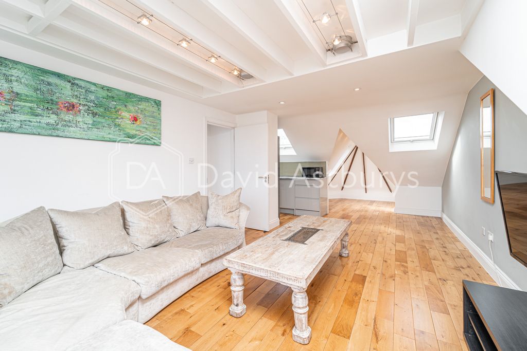 Property photo 2 of 18