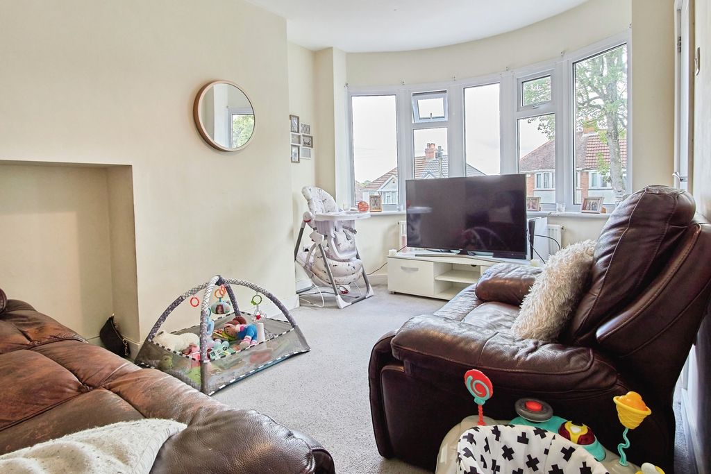 Property photo 3 of 13 Pbox-Img.Jpg