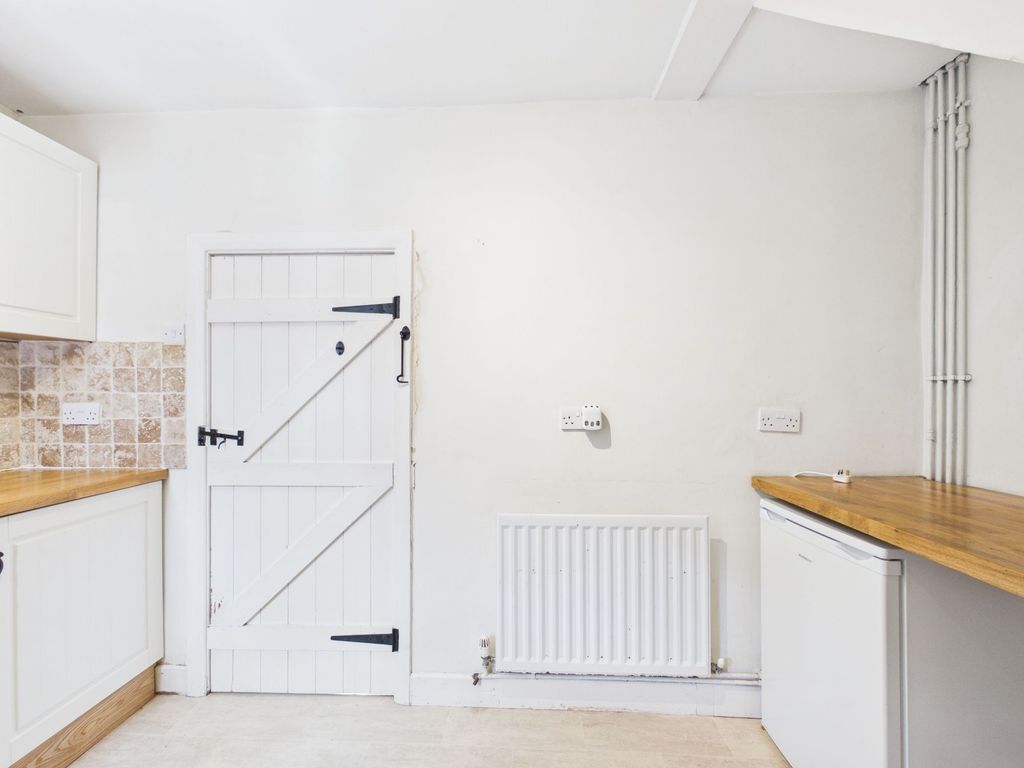 Property photo 3 of 11 Kitchen/Diner