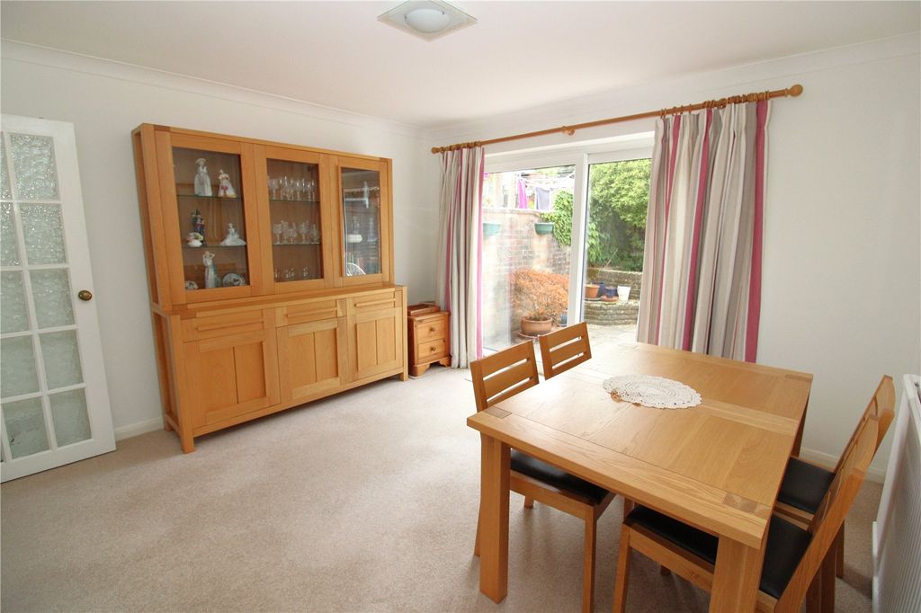 Property photo 3 of 19 Picture No. 12