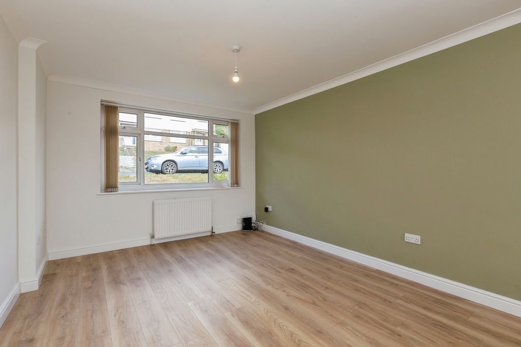 Property photo 3 of 23 Pbox-Img.Jpg