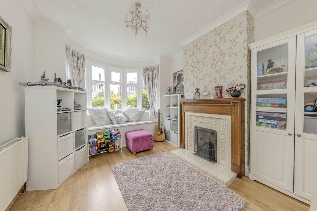 Property photo 3 of 24
