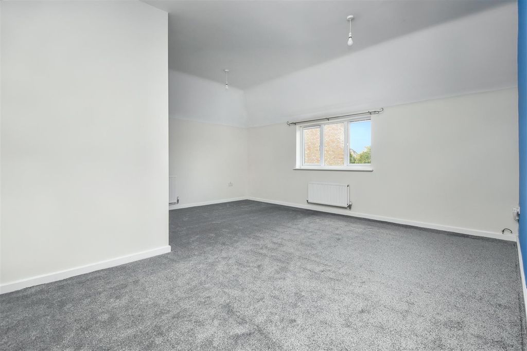 Property photo 2 of 15 Dsc_1237.Jpg