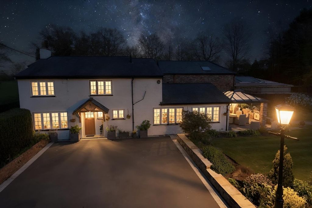 Property photo 1 of 34