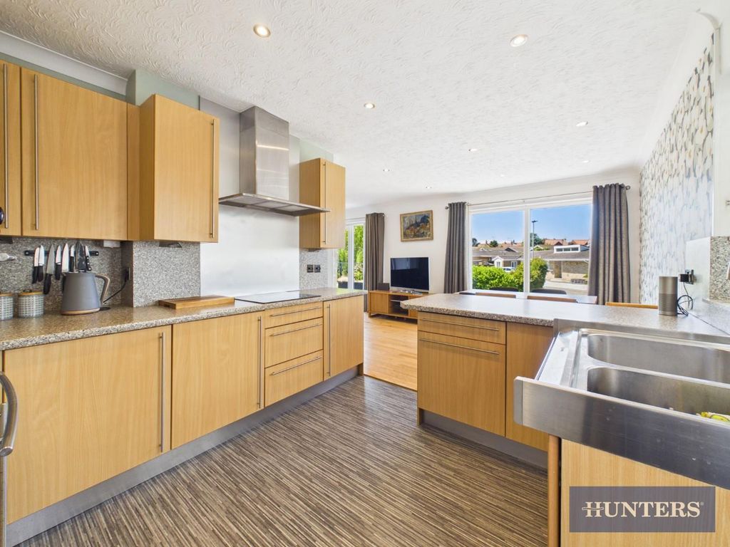 Property photo 3 of 38 Kitchen Diner