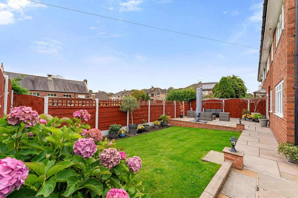 Property photo 3 of 26