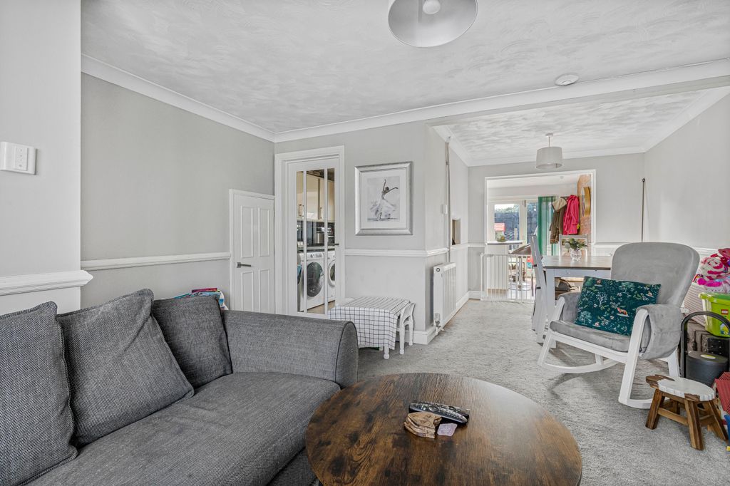 Property photo 2 of 22 1359056
