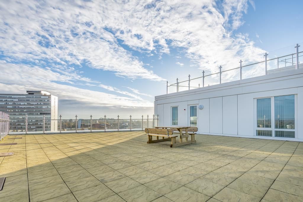 Property photo 2 of 13 Roof Terrace