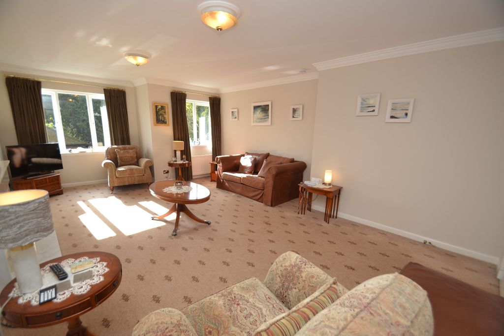 Property photo 3 of 21 5590774
