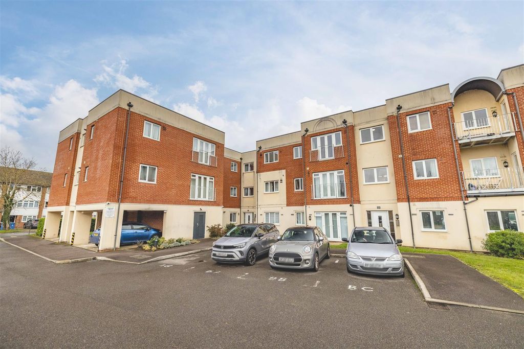 Property photo 1 of 14 32U (18 Of 18).Jpg