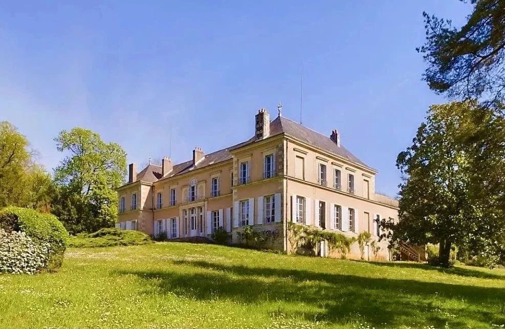 Property photo 1 of 15 Main Exterior View