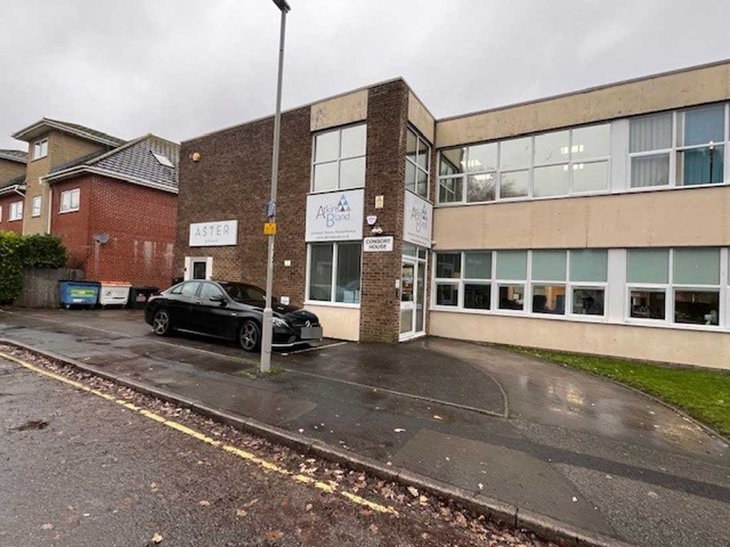 Property photo 3 of 6