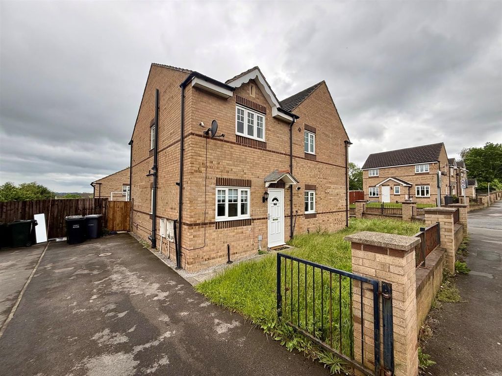 Property photo 1 of 12