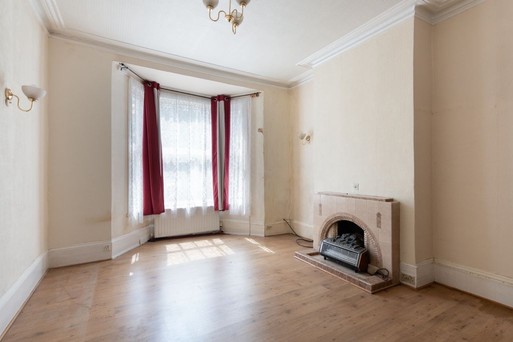 Property photo 3 of 28 5300122