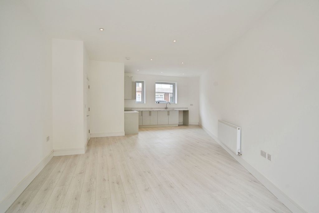 Property photo 1 of 24 Pbox-Img.Jpg