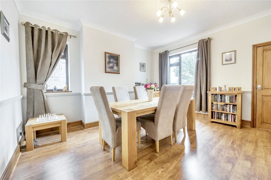 Property photo 3 of 29 Dining Room