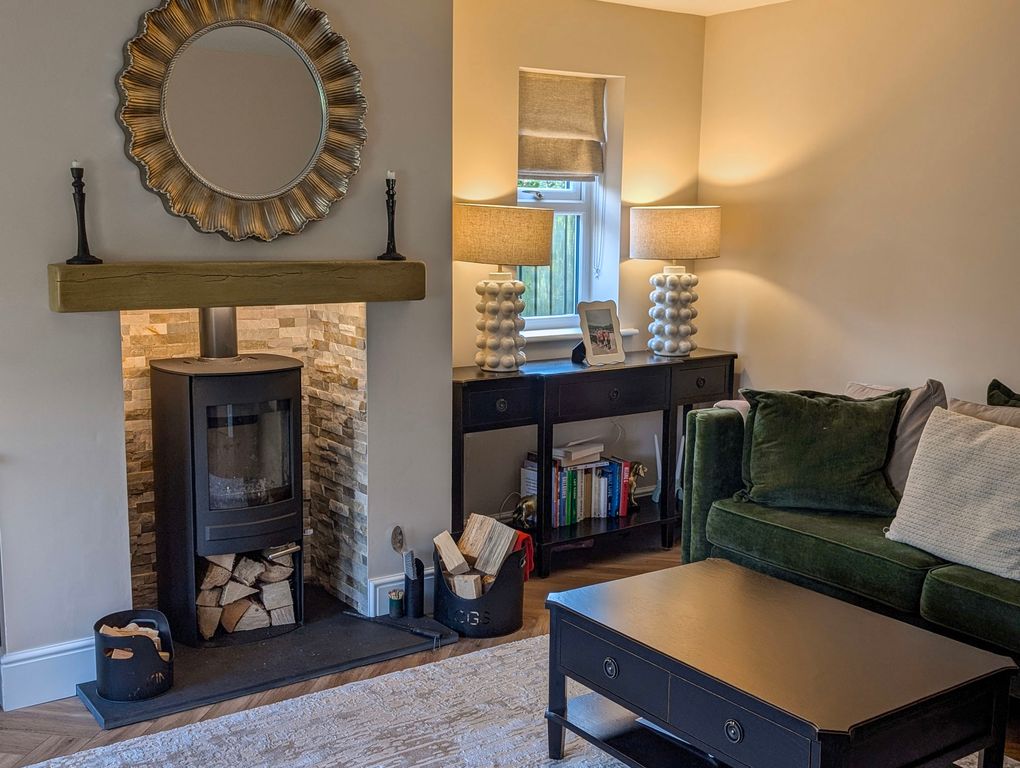 Property photo 3 of 25