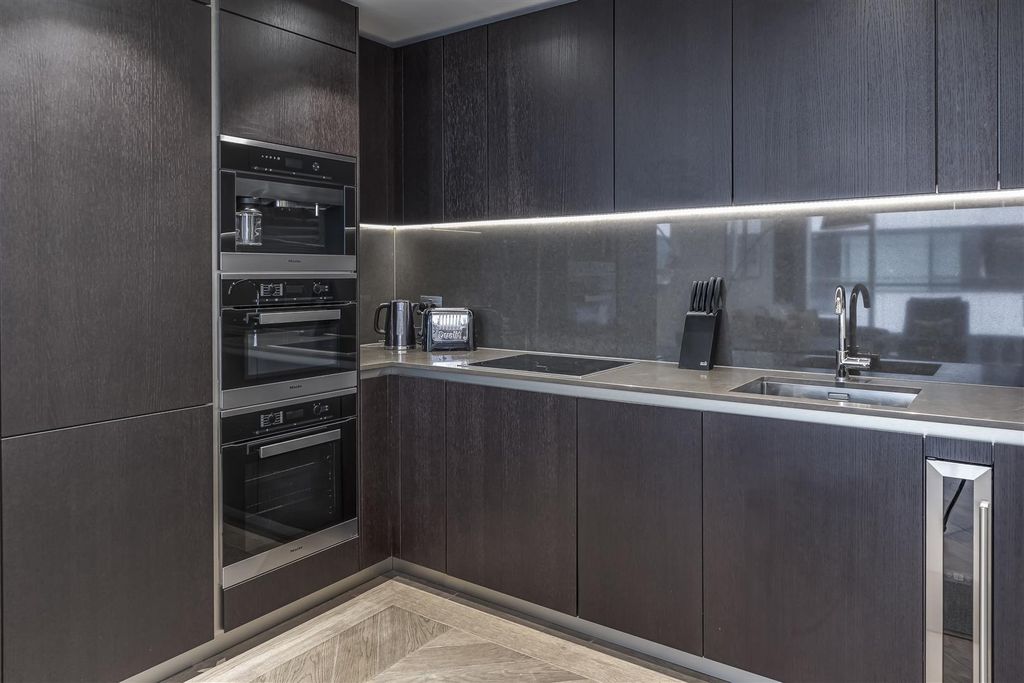 Property photo 3 of 15 Kitchen - Balmoral House, One Tower Bridge - Prope