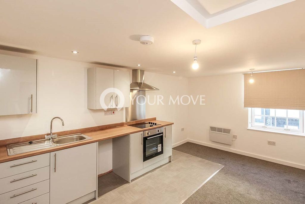 Property photo 2 of 7 Kitchen