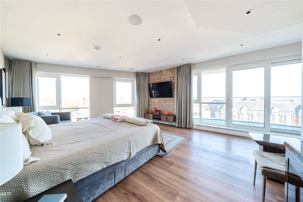 Property photo 1 of 35 Picture No. 26