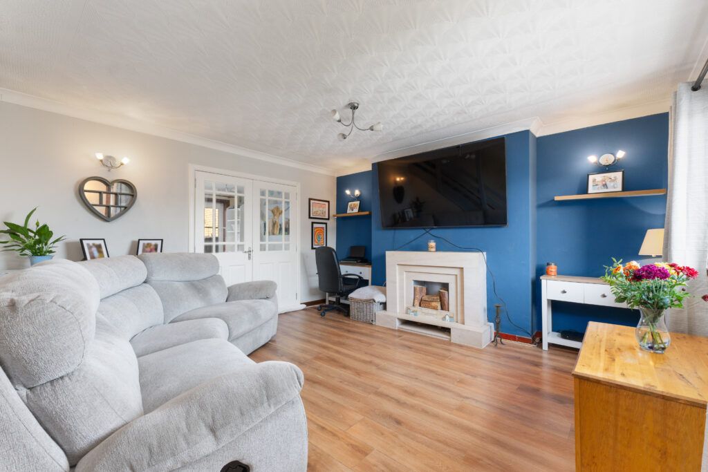 Property photo 3 of 23