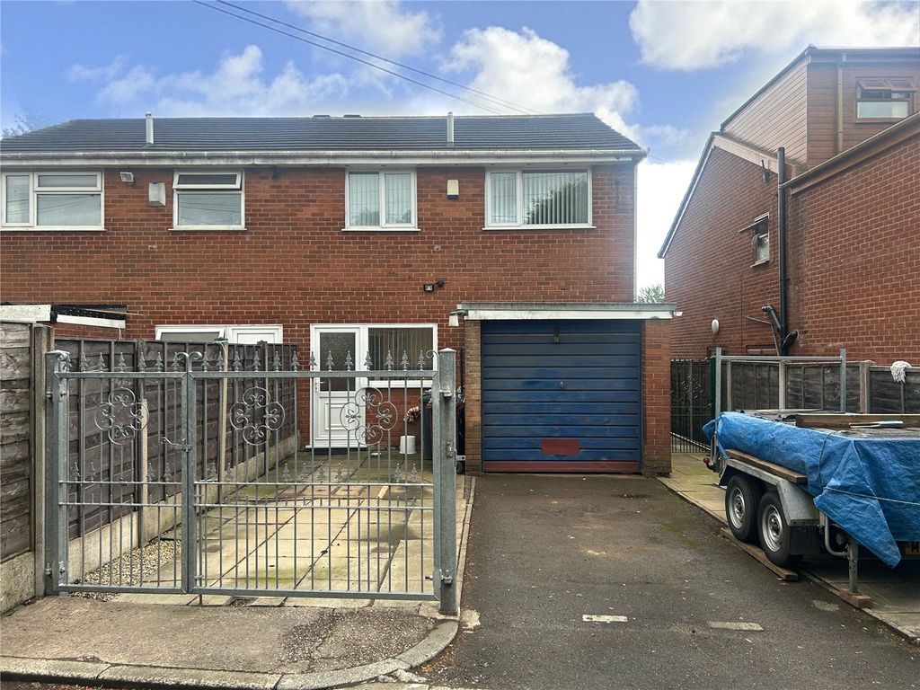 Property photo 2 of 17 External