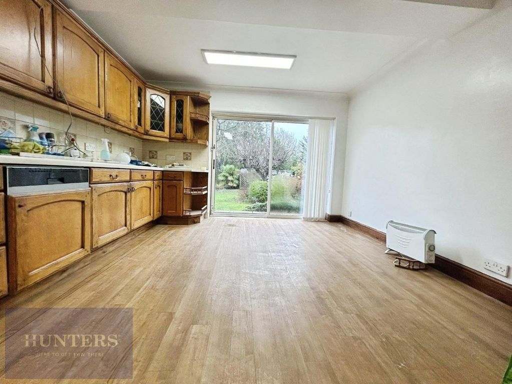 Property photo 3 of 14 206374A1-1000038983.Jpg