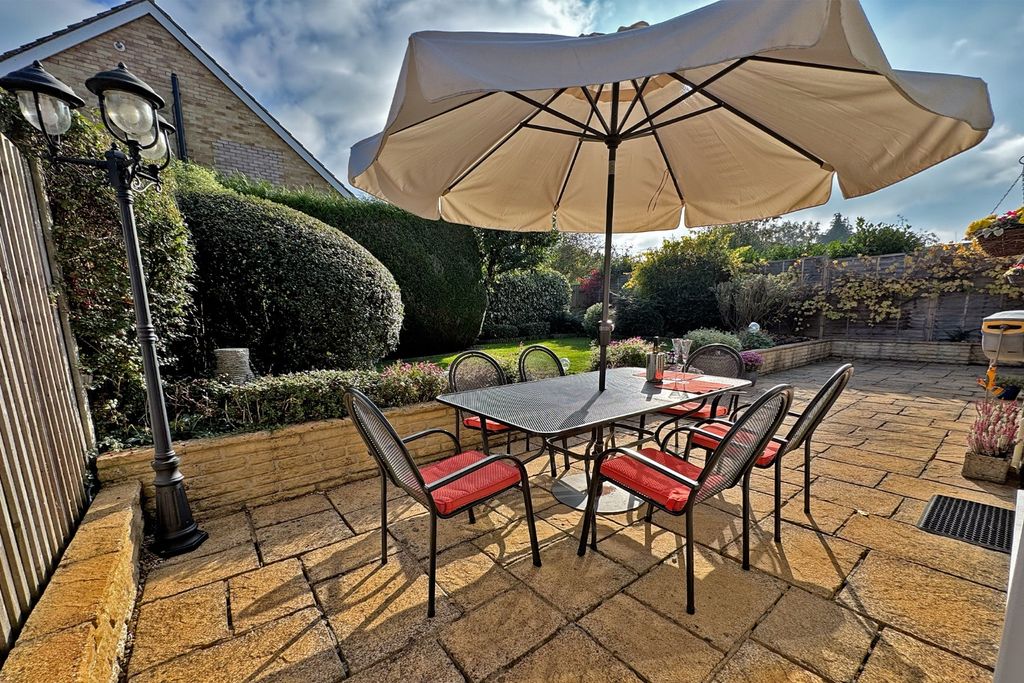 Property photo 2 of 12 4622464