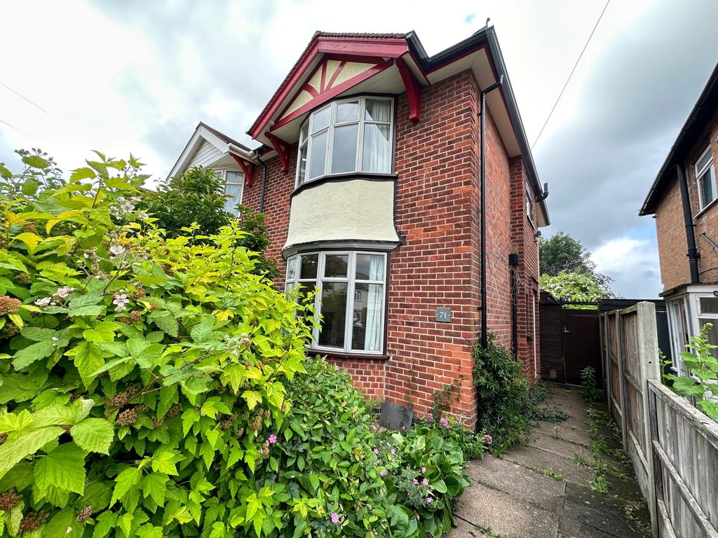 Property photo 1 of 9