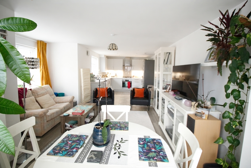Property photo 2 of 11 1788267811827