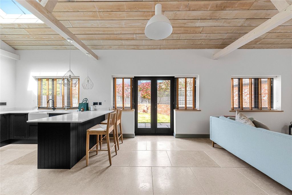 Property photo 3 of 15 Kitchen