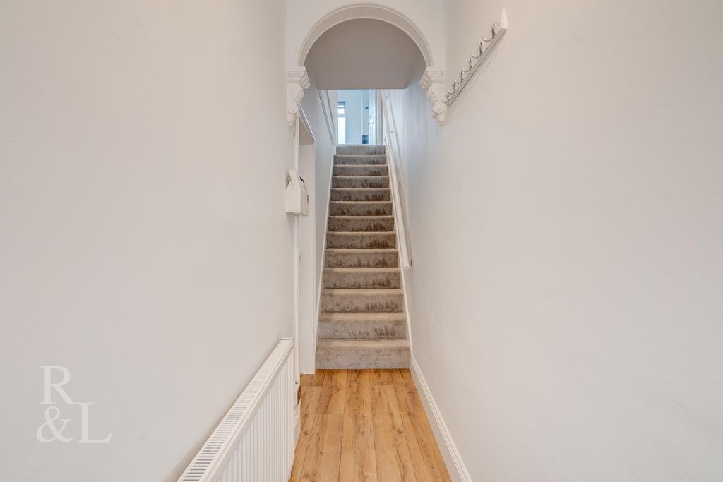 Property photo 3 of 20 Richmond  (9).Jpg