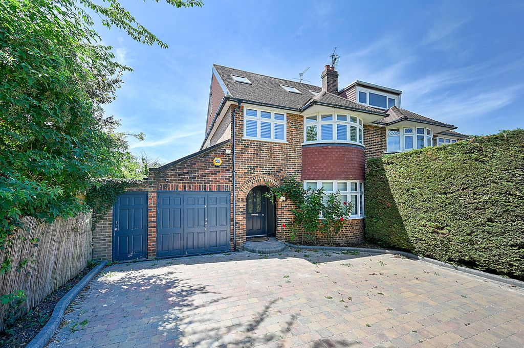 Property photo 1 of 22
