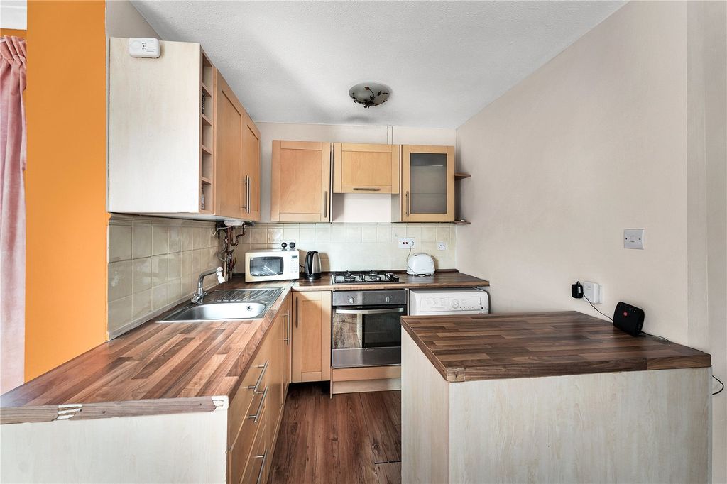 Property photo 3 of 7 Picture No. 09